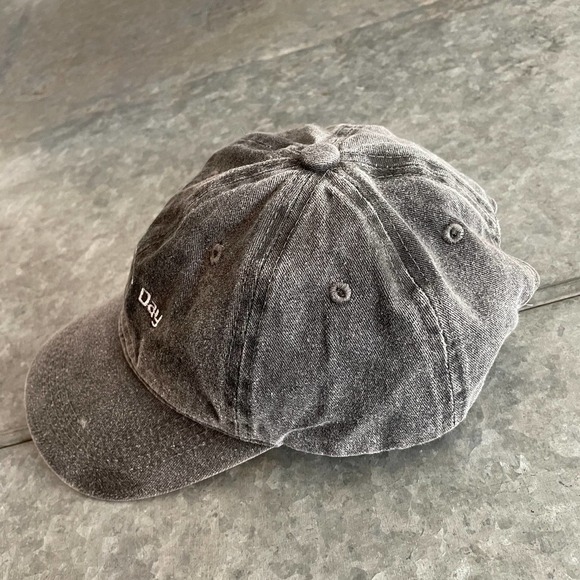 Steve Madden Bad Hair Day Embroidered Hat Cap Charcoal Gray Vintage Distressed - Picture 5 of 9